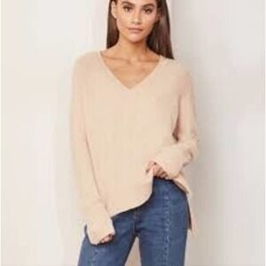 J. Crew S alpaca cream v neck split hem sweater super soft in oatmeal off white